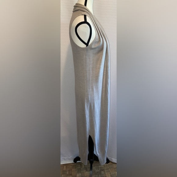 Women’s TAHARI beige Merino Wool blend Duster Vest Sz medium - Picture 9 of 15